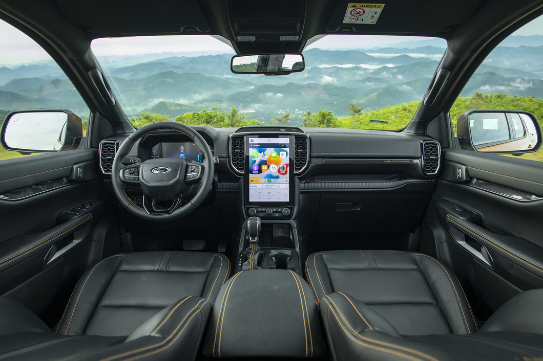 Ford Ranger 2023 ra mắt Việt Nam: Giá từ 658 triệu đồng, thay đổi toàn diện - Ảnh 10.